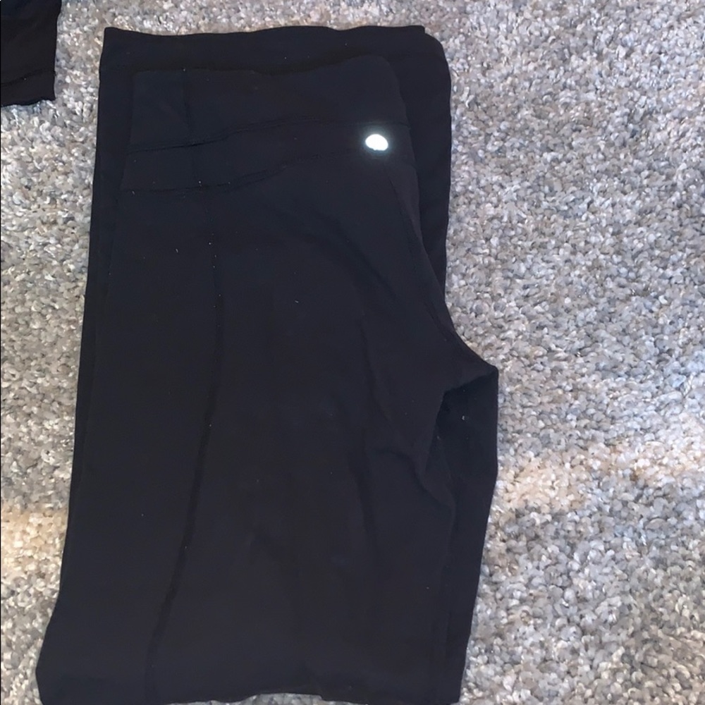 Lululemon size 8 - Picture 2 of 3
